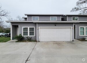 Building Photo - 6805 Larkstone St