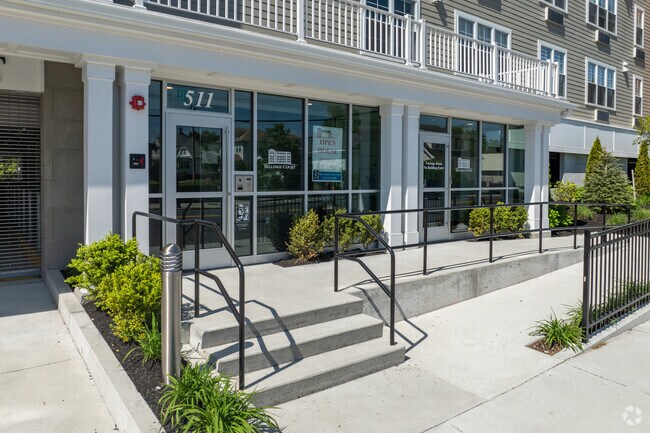 Entrance - Billings Court