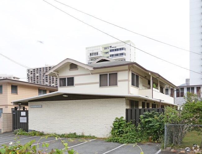 Primary Photo - 1531 Kewalo St