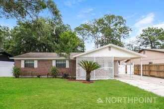 Building Photo - 6139 Deepwood Dr E