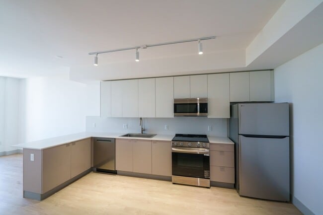 Interior Photo - Gardens Residences