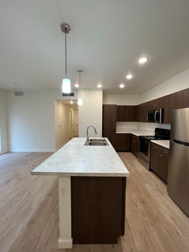 Building Photo - 4715 Lexington sky lane