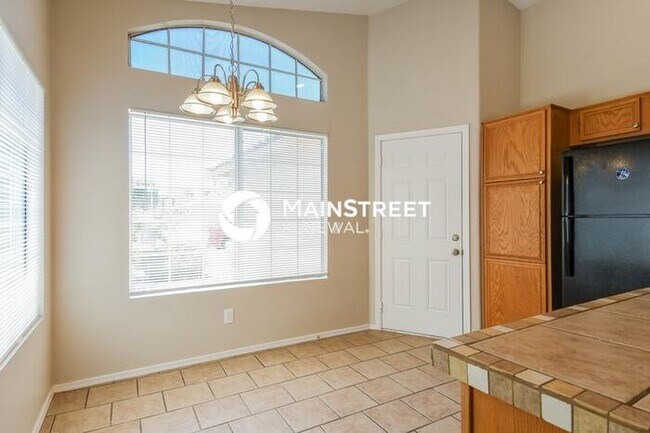 Building Photo - 3 Bedroom Pet-Friendly Home in Glendale, AZ with Main Street Renewal