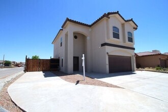 Building Photo - 3900 Loma Cortez Dr