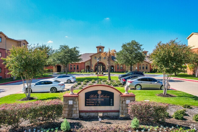 Leasing Office - Bella Madera