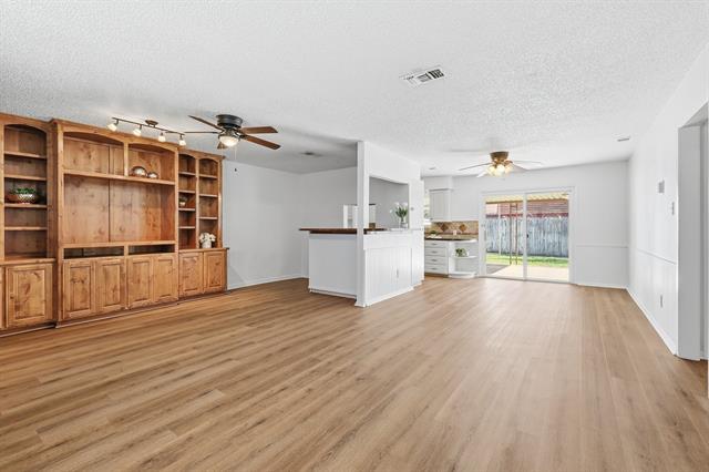 Foto del edificio - 808 Bridle Ave