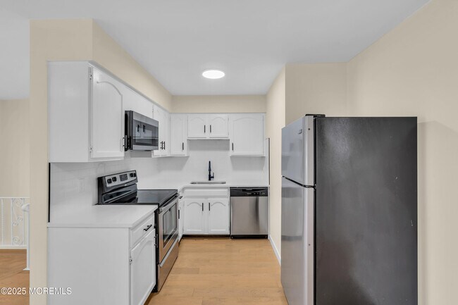 Foto del edificio - 114 3rd Ave