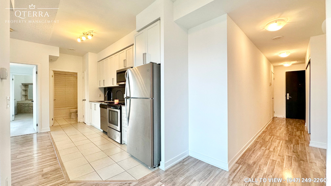 Building Photo - 210-840 Queen's Plate Dr