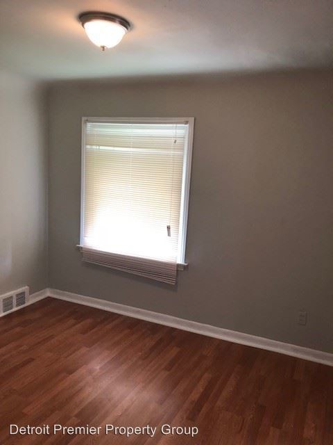 Building Photo - 3 br, 1 bath House - 18284 Murray Hill
