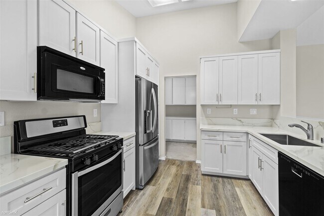 Building Photo - 2 br, 2 bath Condo - 11020 Portobelo Drive