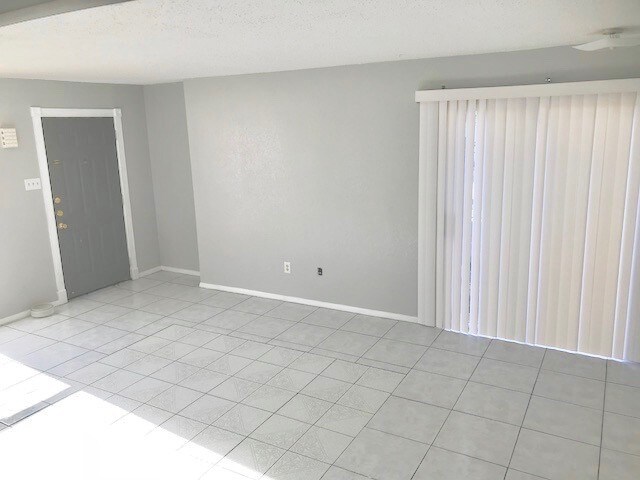 Foto del edificio - 6220 N 11th St