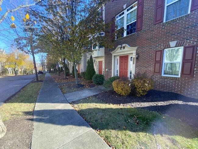 Building Photo - **** THIS PROPERTY HAS AN APPROVED APPLICA...