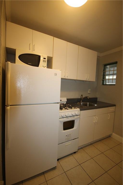 Foto del edificio - 758 St Charles Ave NE