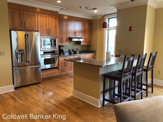 Foto del edificio - 2 br, 2 bath House - 21 Battery Park Avenue