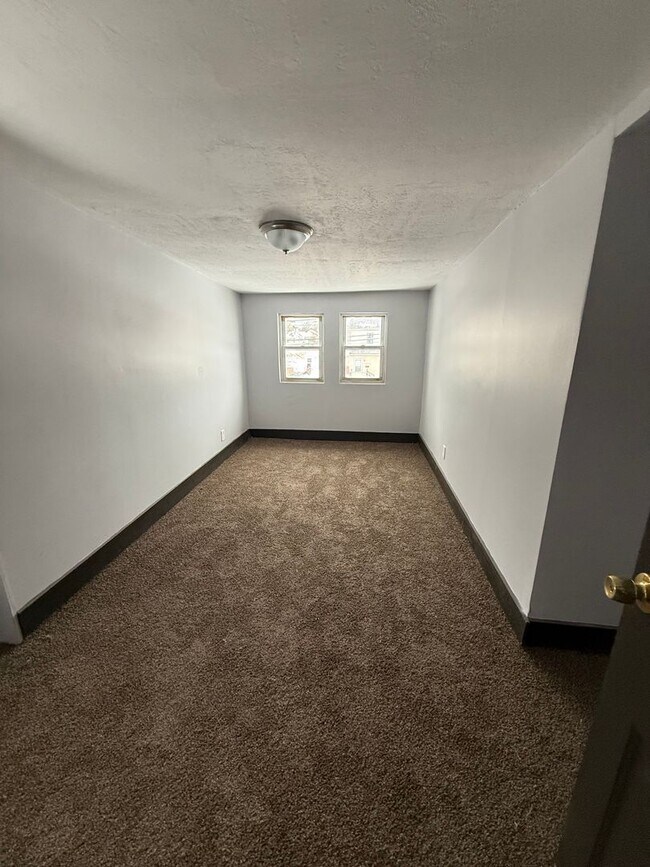 Foto del edificio - 3bd Single Vouchers Only