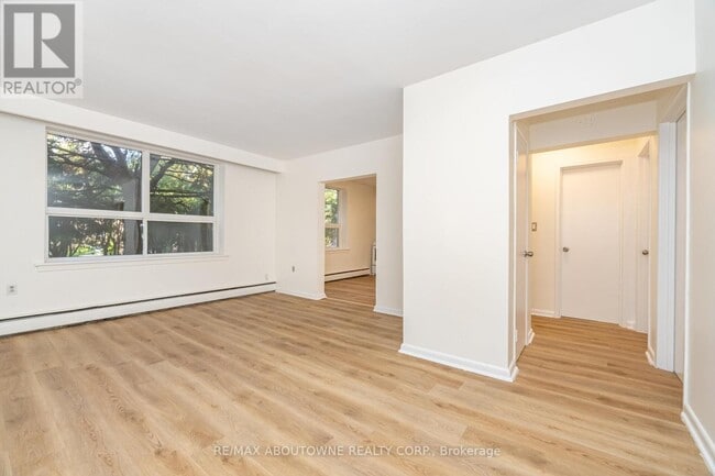 Building Photo - 2144 Lilnan Ct