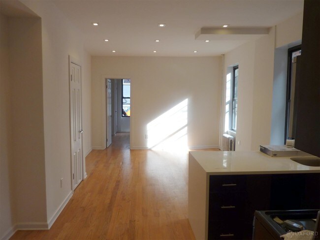 Foto del edificio - 515 Clinton Ave