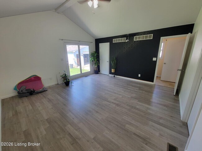 Foto del edificio - 6913 Beard Ct