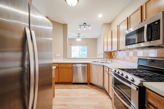 Foto del edificio - 607 Fox Ridge Dr