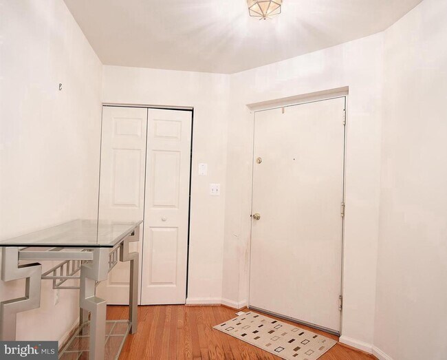 Building Photo - 15 Juliet Ln