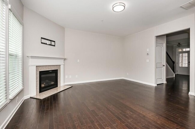 Photo - 1216 Foxcroft Ln Townhome