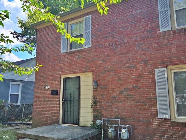 Building Photo - 2223 E 38th St
