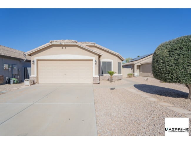 Building Photo - Gorgeous San Tan Valley 4/2 House with Vaulted Ceilings &amp; Spacious Backyard!