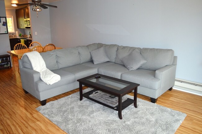 Foto del edificio - Updated Two Bedroom Condo with Views of th...