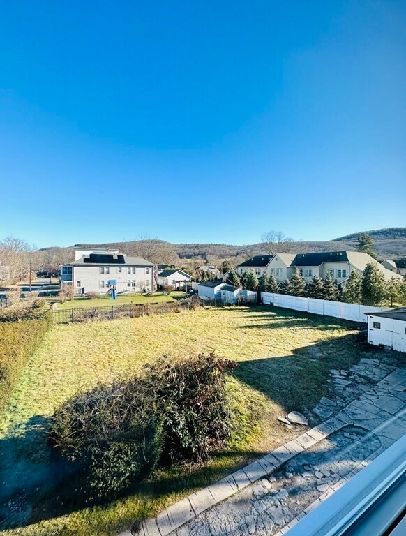 12 Princeton Ave Unit 2, Easthampton, MA 01027 Room for Rent in Easthampton, MA