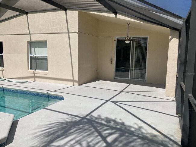 Foto del edificio - 114 Sand Ridge Dr