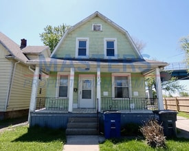 Building Photo - 20 Greenwood Ave