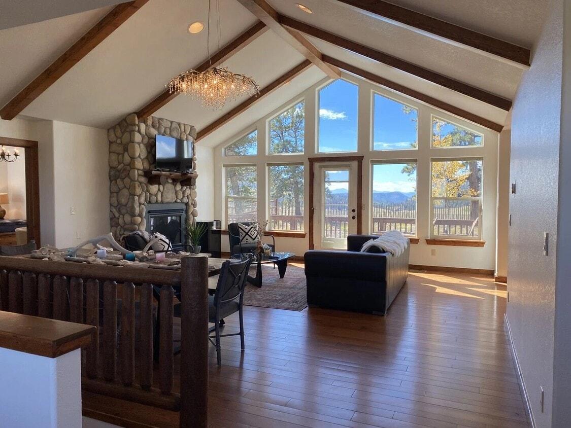 living room - 850 Blacksmith Rd