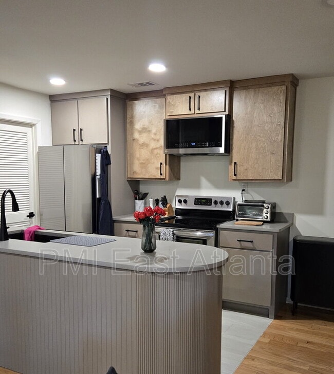 Foto del edificio - 512 Tuxworth Cir