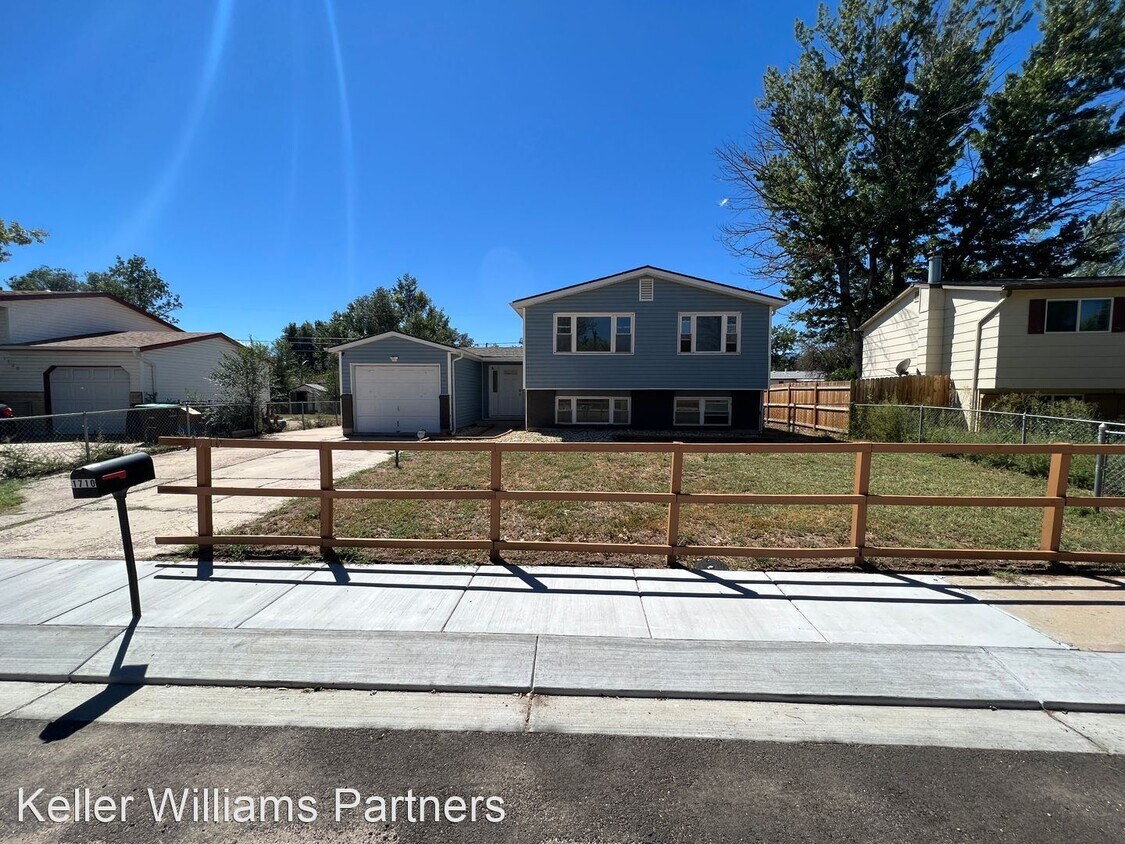 Primary Photo - 4 br, 2 bath House - 1710 Bonita Dr