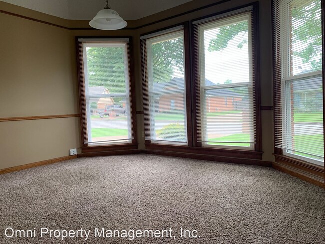 Building Photo - 3 br, 2 bath House - 8204 Creekside Cir S