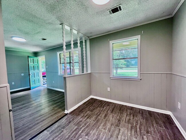 Foto del edificio - 602 N Cross St