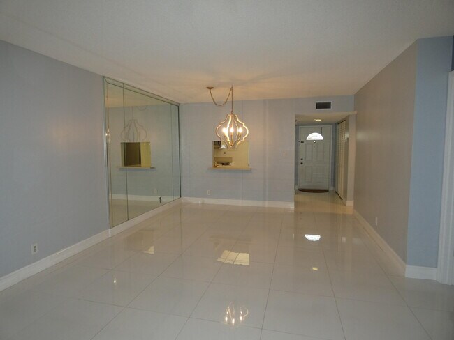 Foto del edificio - 9338 SW 3rd St