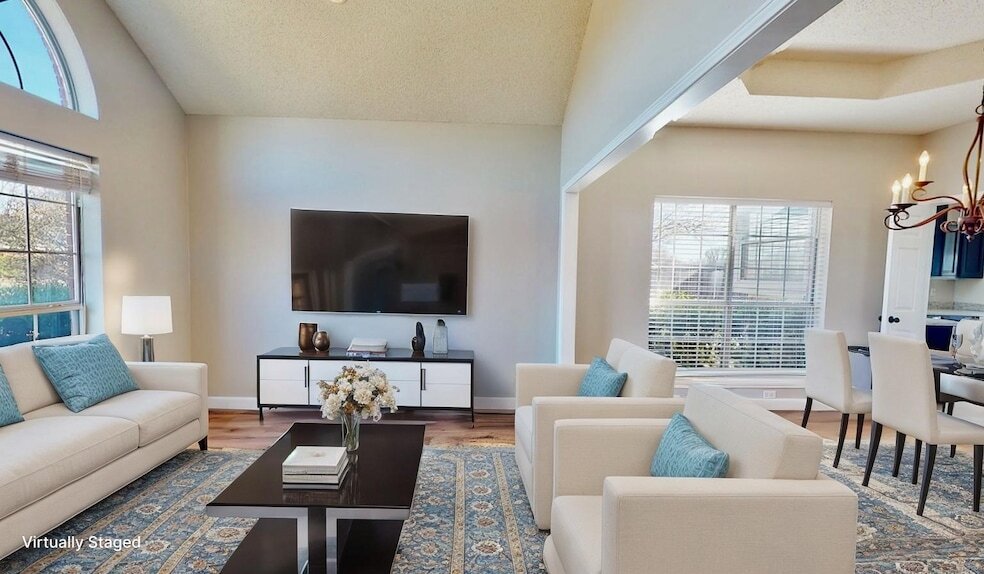 Foto principal - 9901 Miller Pl