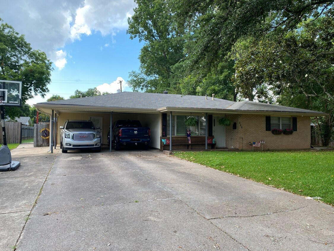 Foto principal - 866 Sewanee Pl