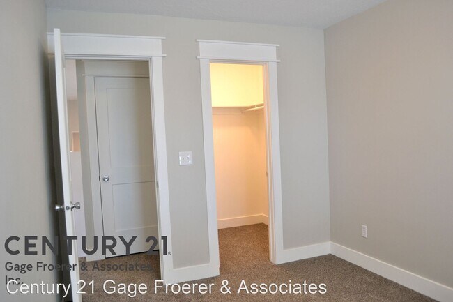 Building Photo - 5 br, 2 bath House - 2795 W 5875 S