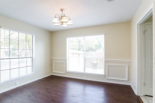 Building Photo - 16311 Redwood Forest Ct