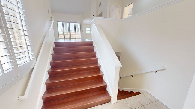 Building Photo - Spacious 3 bedroom | Cays with partial oce...