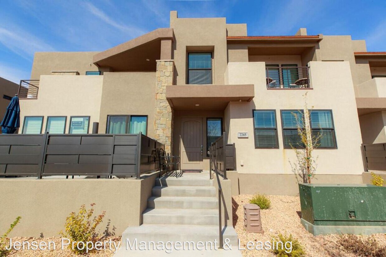 Primary Photo - 4 br, 4.5 bath House - 2265 North Coral Ca...