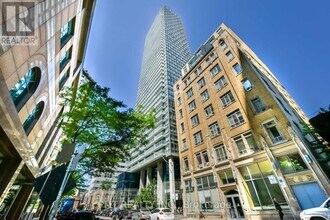 Building Photo - 38 Grenville St