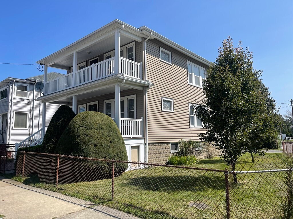 22 Sterling St Unit 22, Medford, MA 02155 Apartment for Rent in