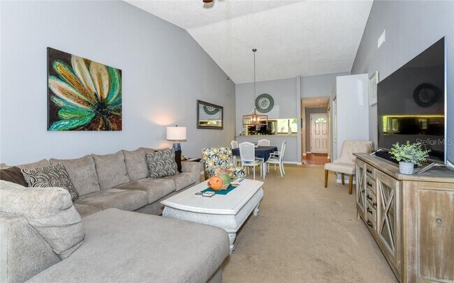 Foto del edificio - 5652 Ashton Lake Dr