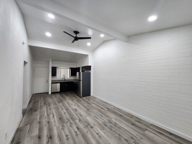 Foto del edificio - 211 S 13th St Unit 04