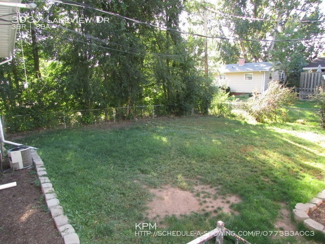 Building Photo - 3937 Lakeview Dr