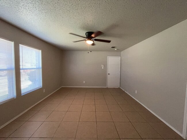 Building Photo - 1452 Gentle Rain Dr