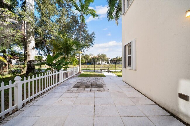 Foto del edificio - 3640 NE 4th St